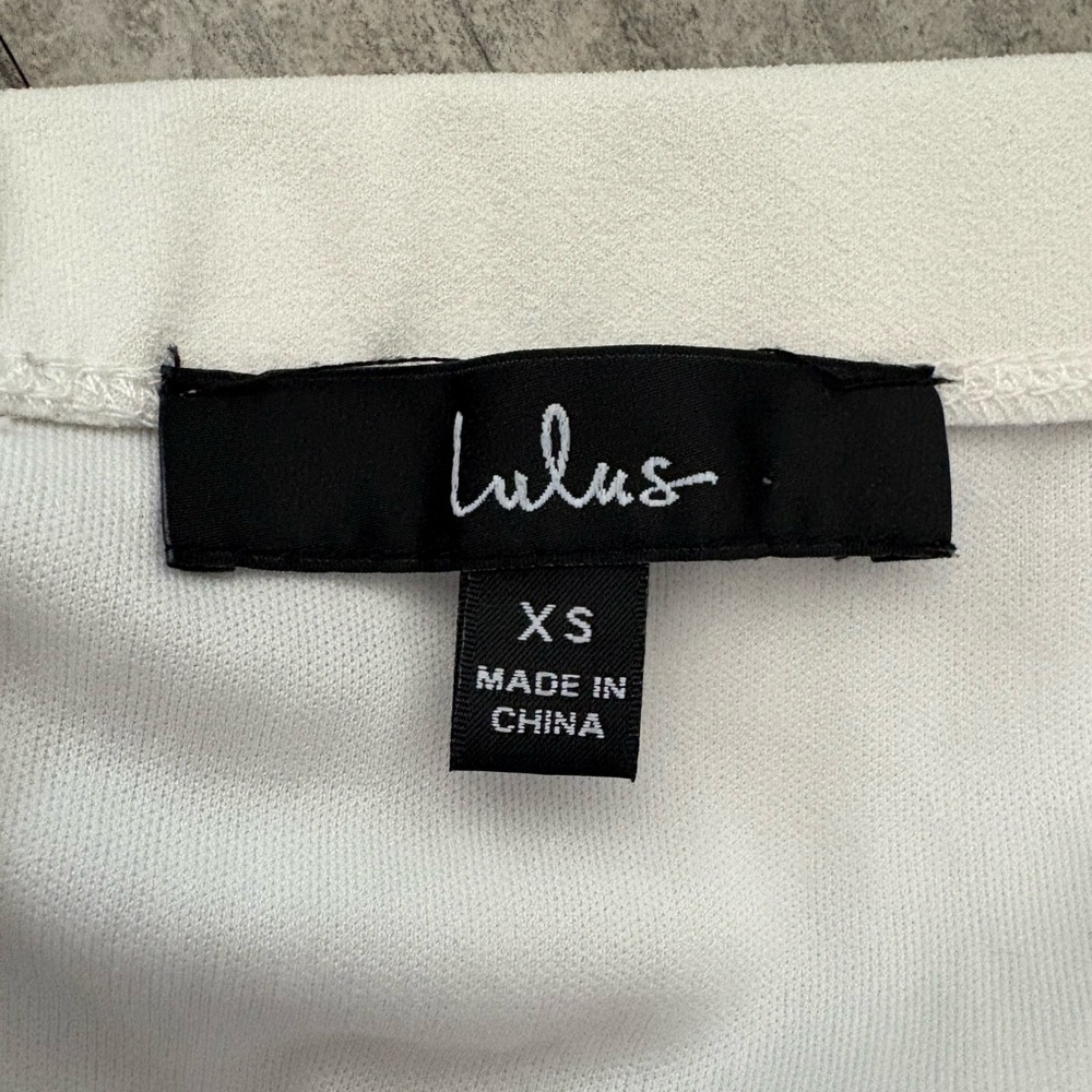 Lulus Chic White Strapless Jumpsuit size xs - Picture 7 of 9